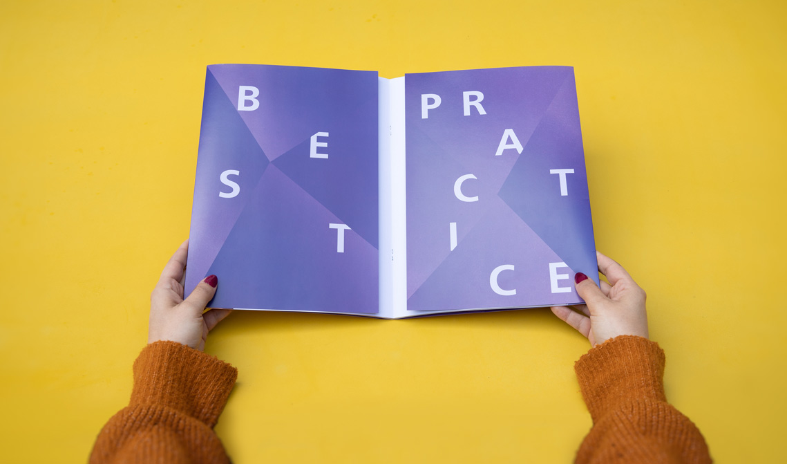 Booklet Kreation Post Advertising